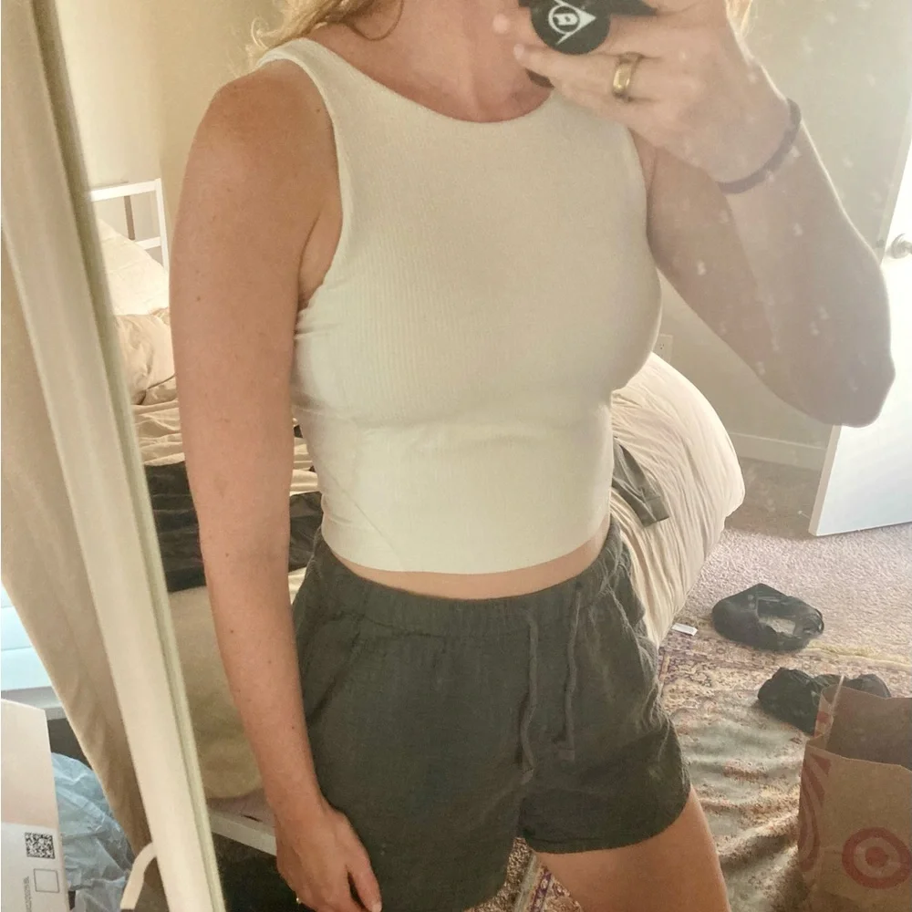 Lululemon Align Ribbed High-Neck
Tank Top White Opal - Picture 1 of 7